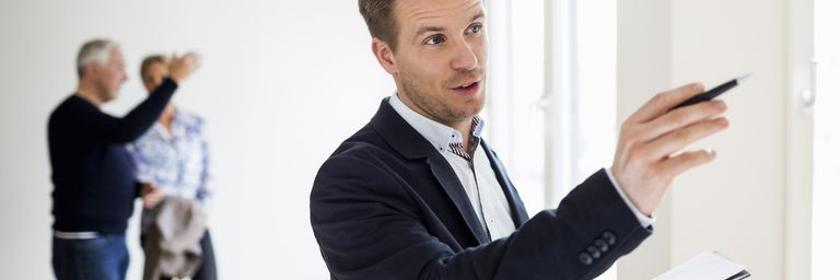 otsiniuvach-nerukhomosti